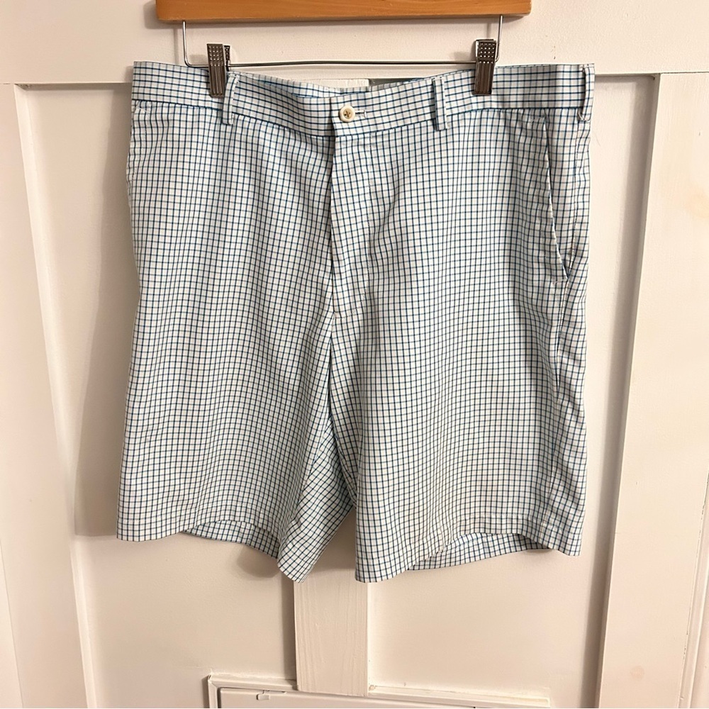 Peter Millar White and Blue check wicking golf Shorts size 36